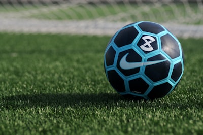 موعد قرعة ربع نهائي دوري أبطال أوروبا 2025